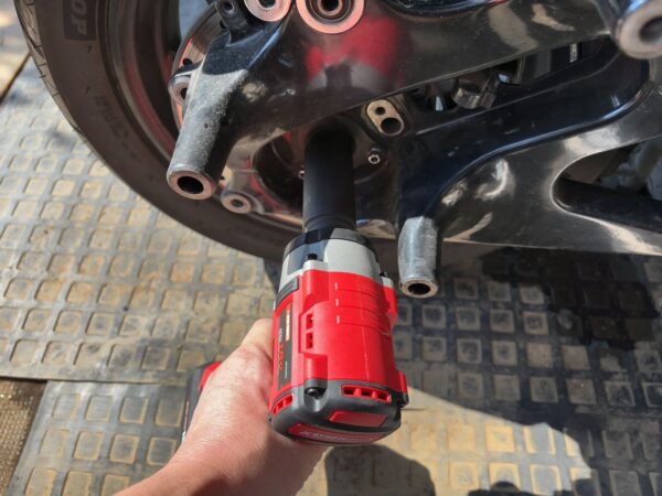 アストロプロダクツDC18V 充電式 1/2DR インパクトレンチ IW882-350N画像