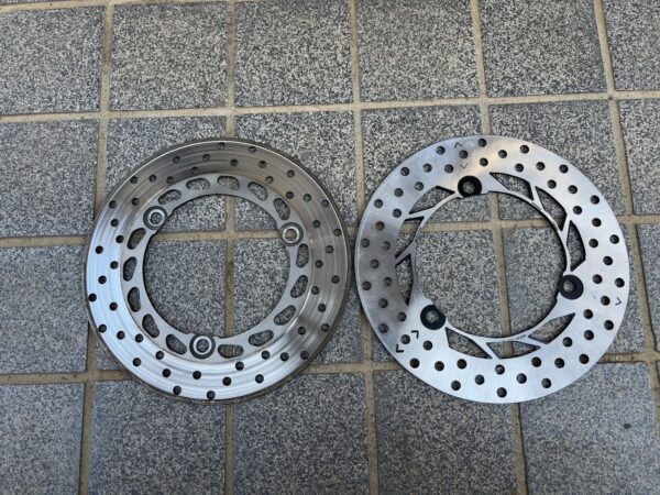 シグナスグリファス純正品RPMリヤディスクローター比較画像