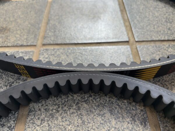 純正品KN企画ロングベルト新旧比較画像