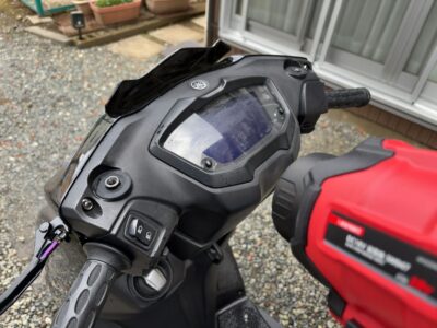 シグナスグリファス、アストロプロダクツDC18V 充電式 暴風機使用画像