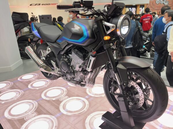 東京モーターサイクルショーCB400車両画像