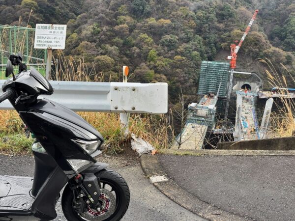 高松トンネル付近とシグナスグリファス画像