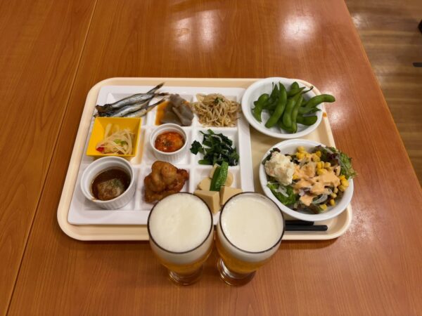 ビールとおかず画像