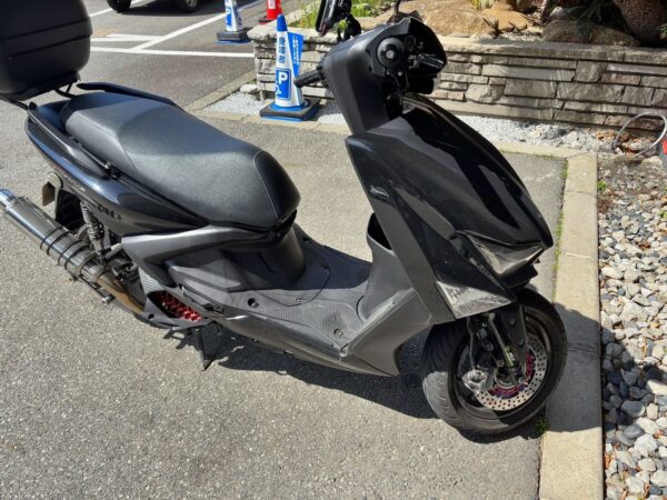 伊東園ホテル土肥駐輪場シグナスグリファス画像