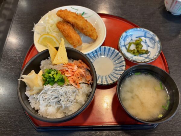 さすよ亭3色丼セット画像