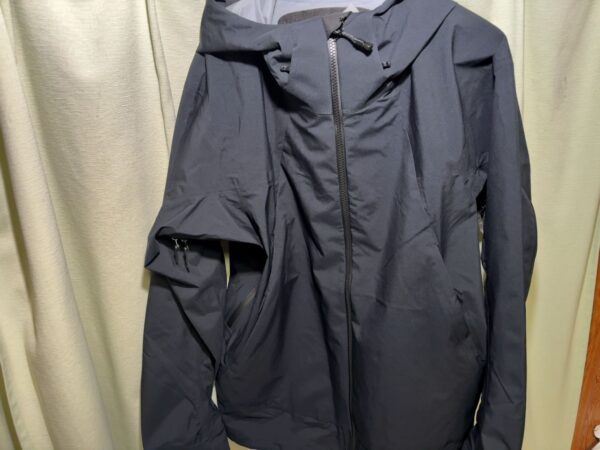 エックスシェルター(R)超透放湿レインジャケット画像