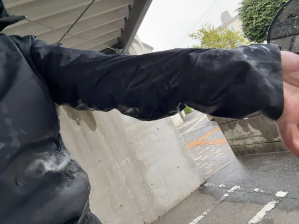 濡れたエックスシェルター(R)超透放湿レインジャケット画像