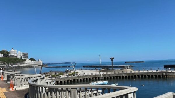 熱海親水公園から海画像