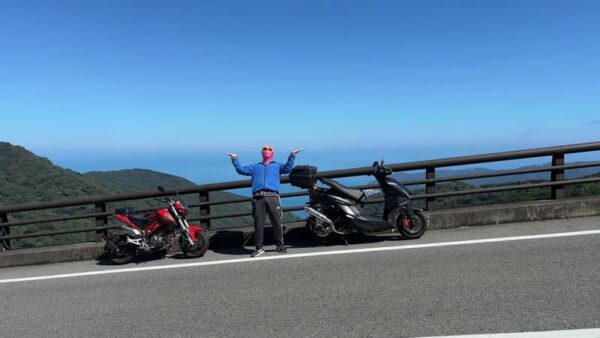 山伏峠で7型シグナスとベネリTNT125と桃レンジャー画像